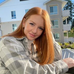 Meet your Posher, Lilly